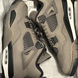 Jordan 4 CaveStone Size 11.5 VNDS