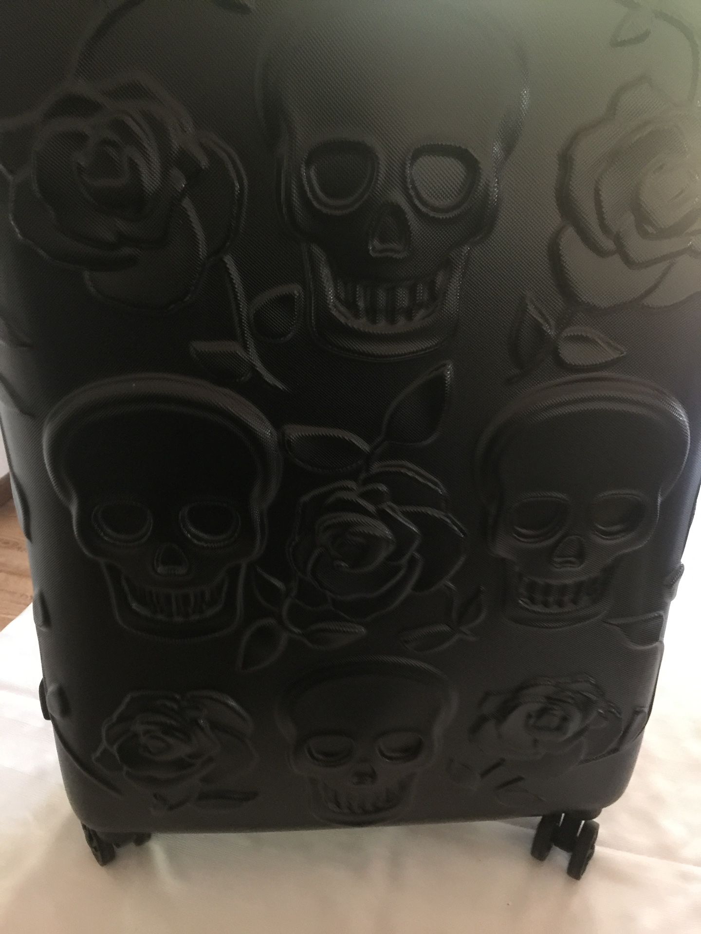 New In The Box Xtra Large Black Skull Suitcase