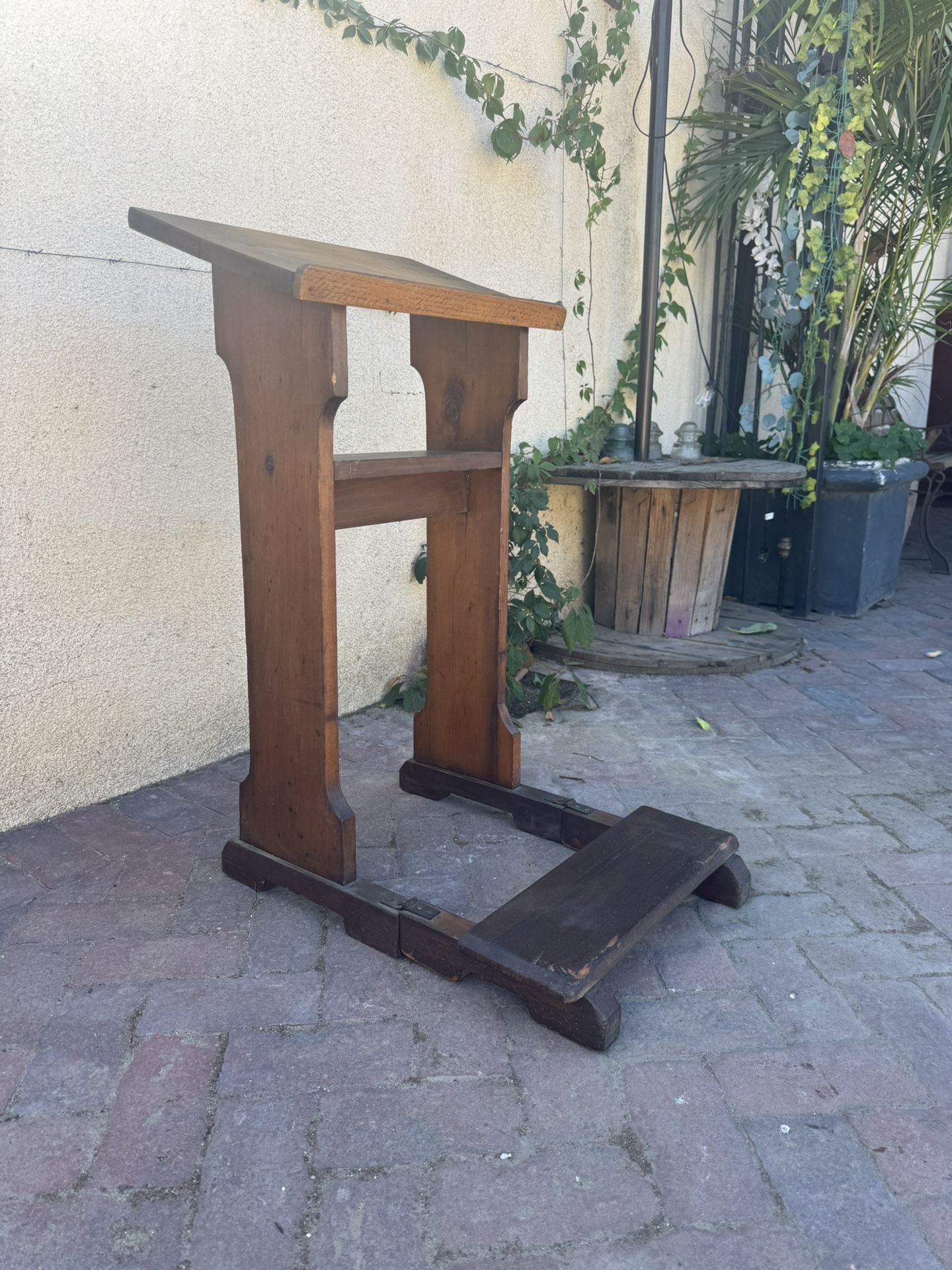 Vintage kneeler/ prayer stand 