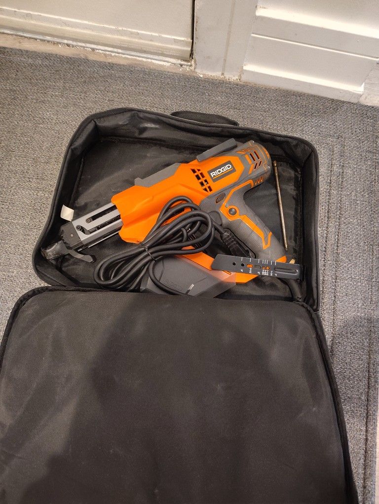 Drywall and Deck Collated Screwdriver
RIDGID -