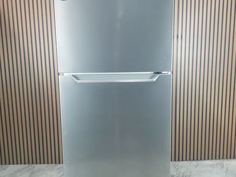 Frigidaire 17.6 cu. ft. Top Freezer Refrigerator with Humidity-Controlled Crispers, Gallon Bins, LED Lighting in Brushed Steel (FFHT1822UV-D-2410)