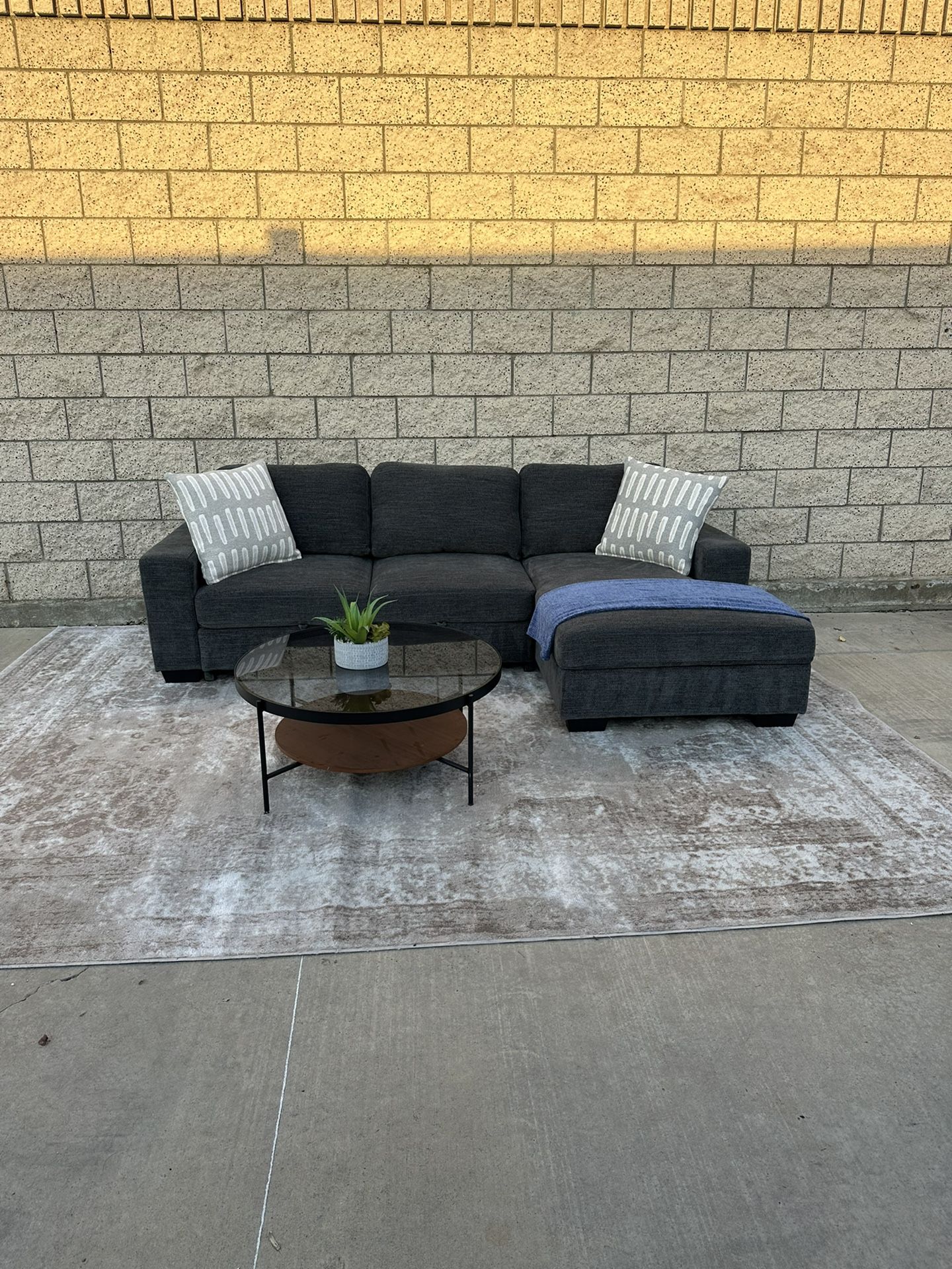 *Free Delivery* Gray Sectional Couch Sleeper Sofa w/ Storage