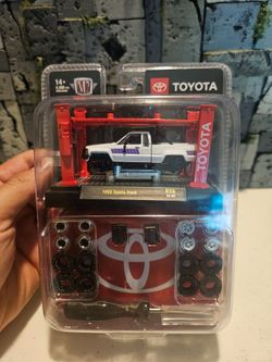 M2 Toyota truck