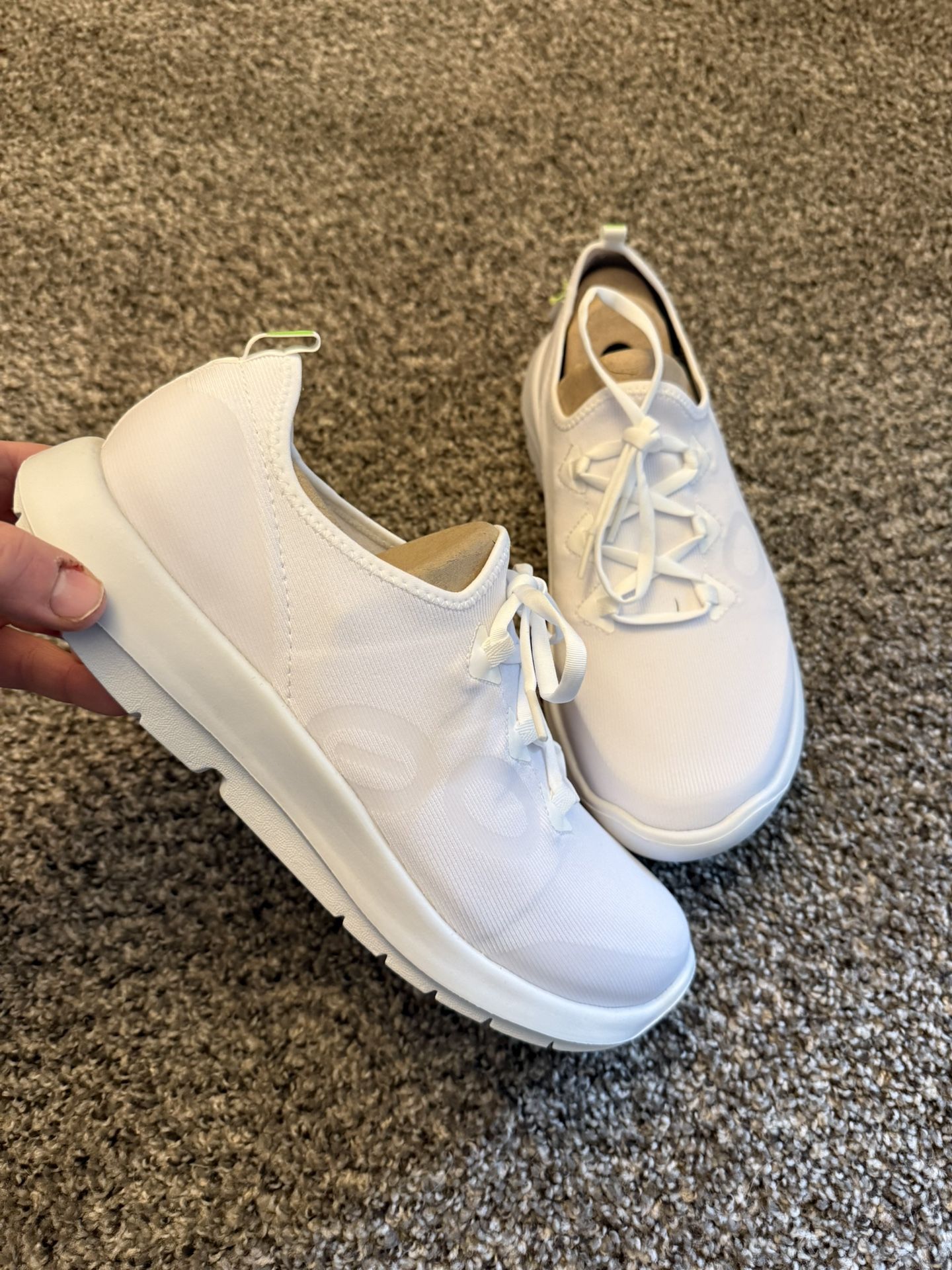 Oofos 11.5 OOmg Sport Lace