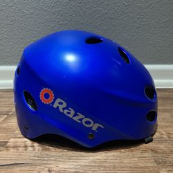 Razor- Youth Helmet/ Size: Medium