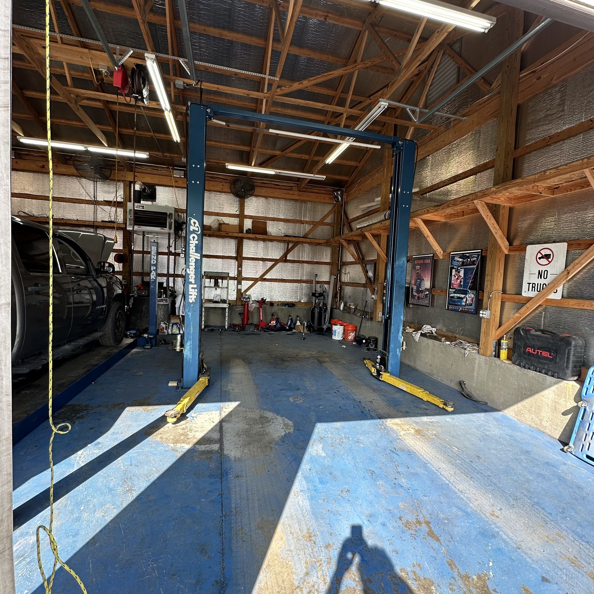 Mechanic Shop For Rent