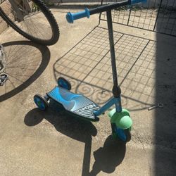 Toddler 3 Wheel Scooter