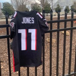 Julio Jones On Field Falcons Jersey 