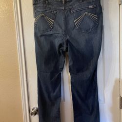 ARIAT Women Avelynn Medium Wash Dura Light Stretch Slim Jeans 