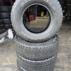 18 INCH TIRE 275/70R18 GOODYEAR WRANGLER ALL-TERRRAIN 