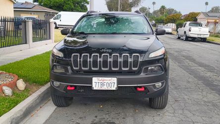 2015 Jeep Cherokee SUV – Black