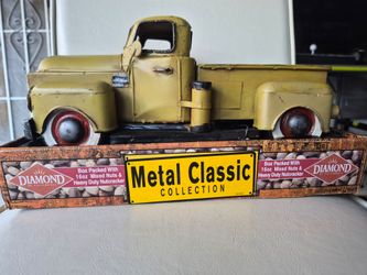 Diamond Metal Classic Collection Vintage Truck