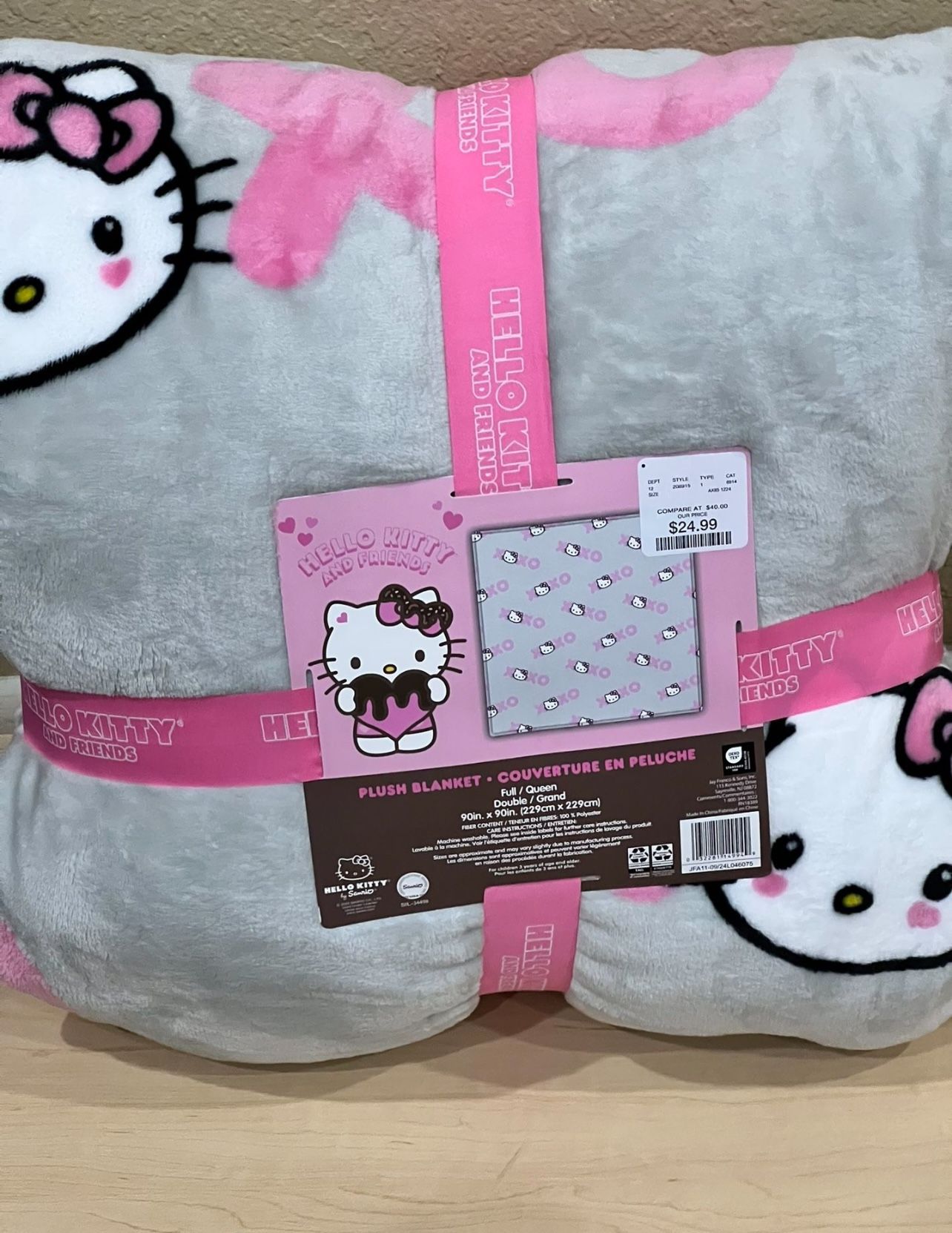 Hello Kitty XOXO Blanket