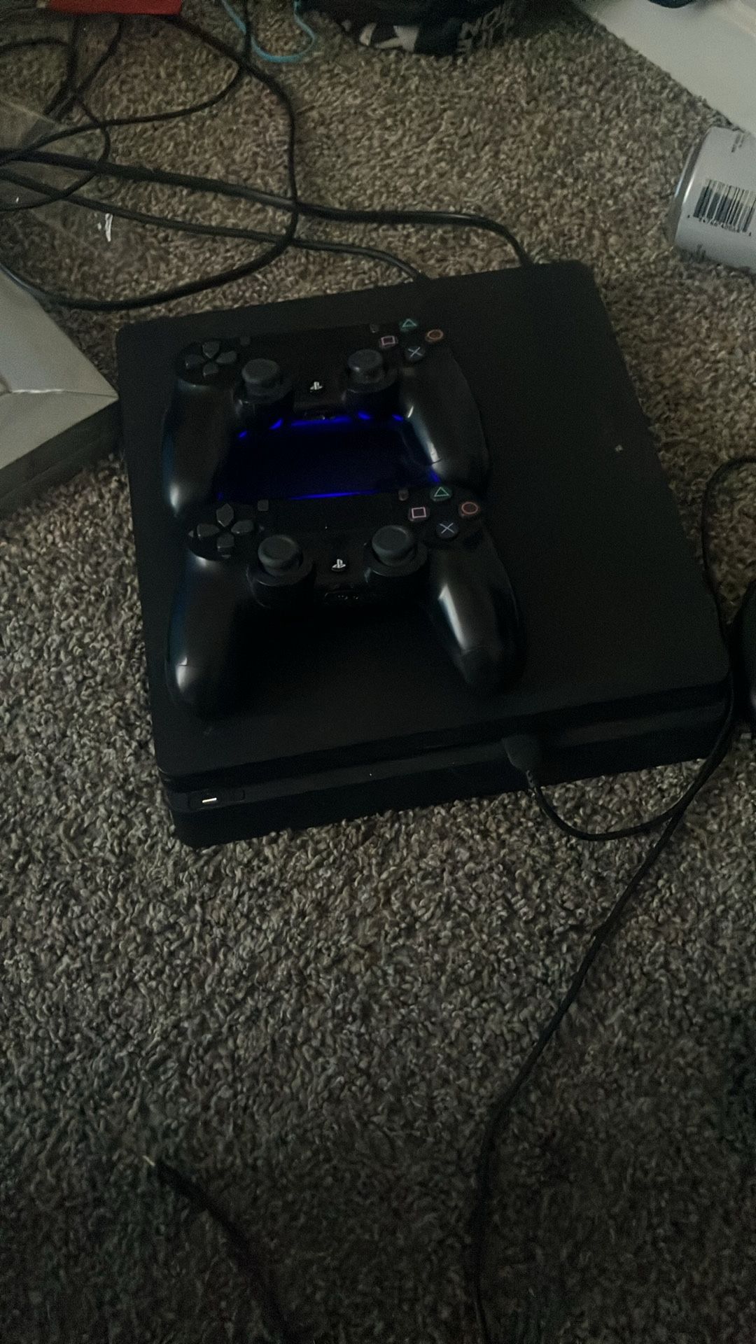 PS4 And 24 Inch Tv