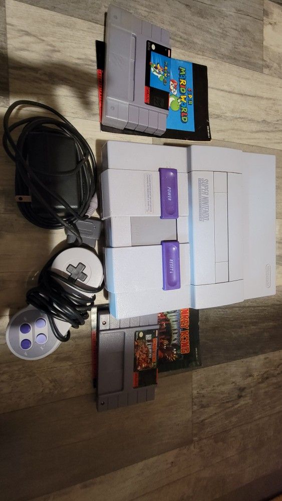 Super Nintendo With 1 Controller And 2 Games