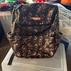 Petunia Pickle Bottom