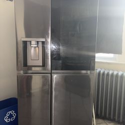 LG Refrigerator 
