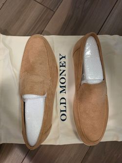 Old money suede loafers SZ 42/9 runs big, brown