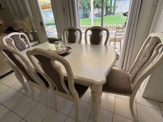 Dinning table