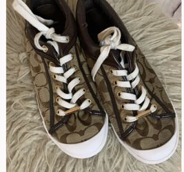 New coach sneakers 👟 size 11