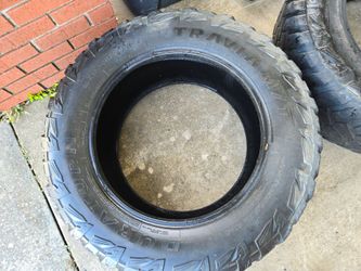 35x12.5x20 Tires