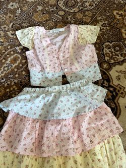 Size 4T, girls badgley mischka set, like new $15