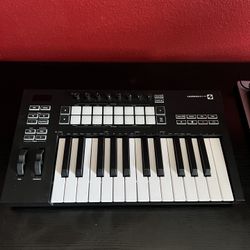 Launchkey MK3 Midi Keyboard