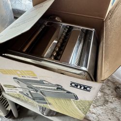 pasta maker
