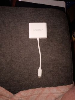 Plug and play insignia