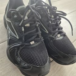 Reebok Shoes $30.00