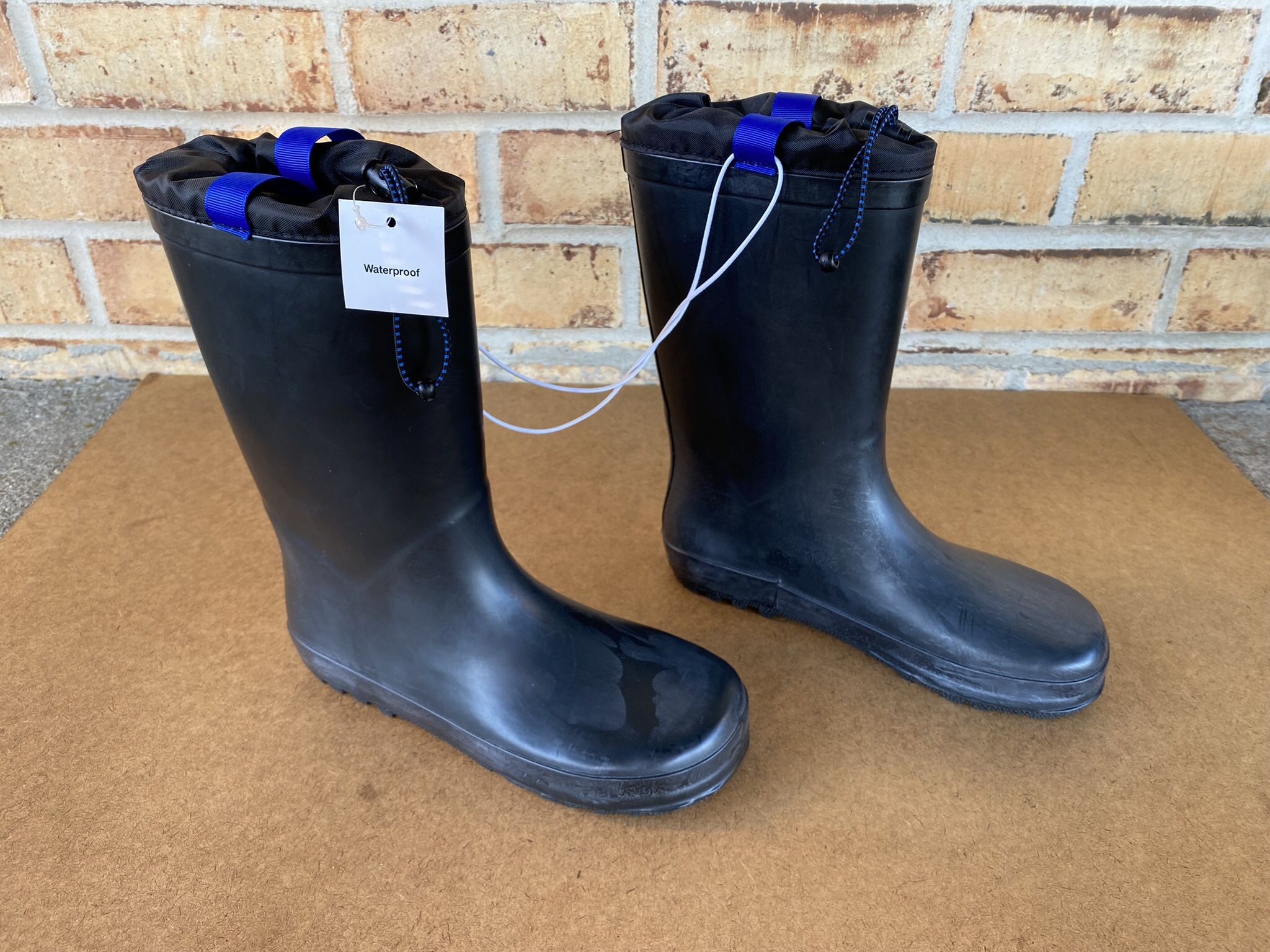 Size 4Y - Children’s Rain Boots 