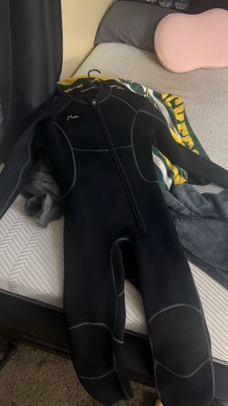 Wetsuit