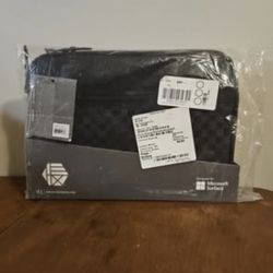 HEX Mona Sleeve Case for Microsoft Surface Go Black - Checkered - NEW with Tags
