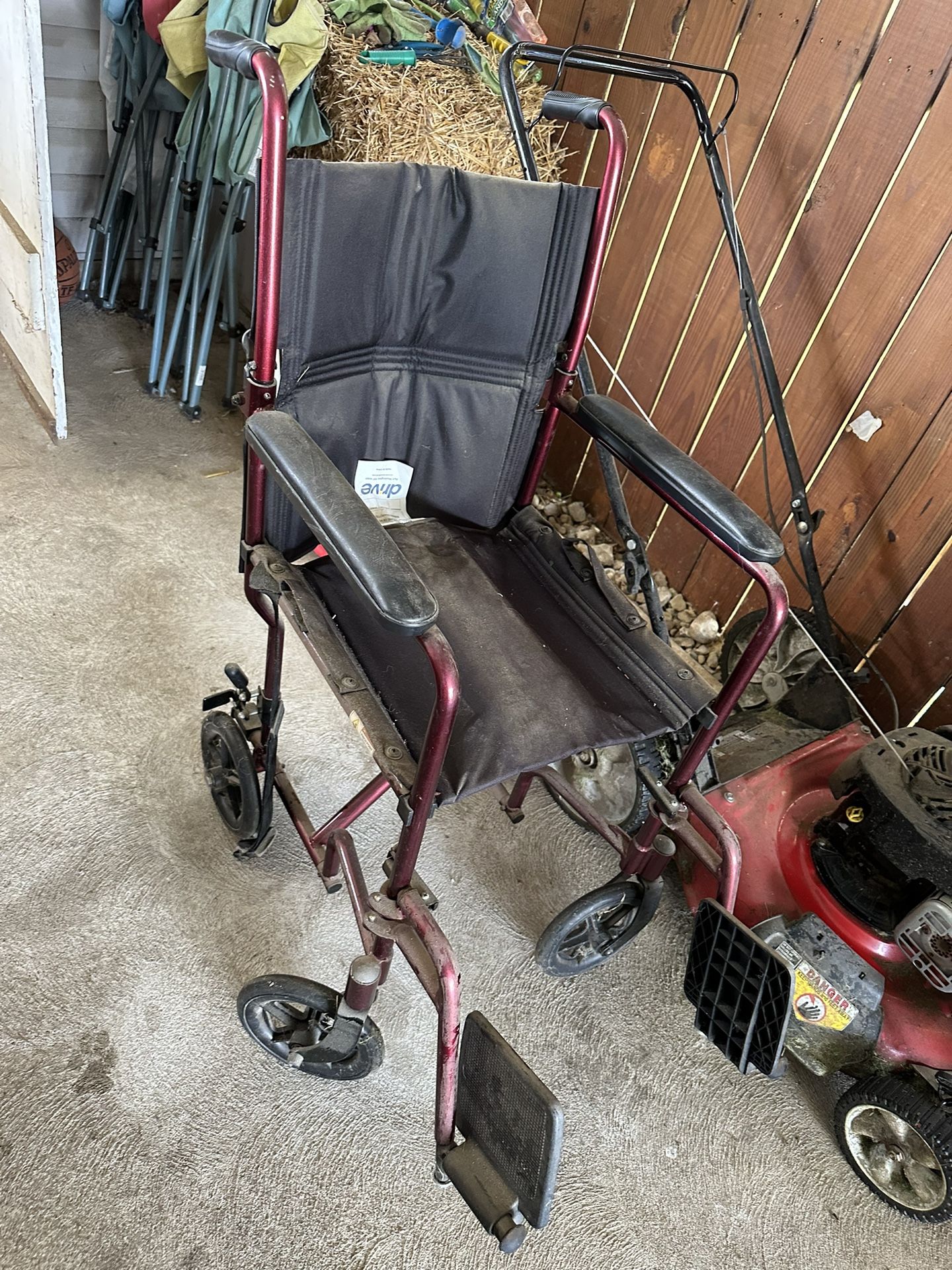 Walker/ Wheelchair