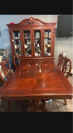 Cabinet/china cabinet