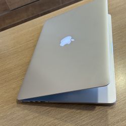 Apple MacBook Pro 15” Retina i7/16GB/500GB SSD $350 