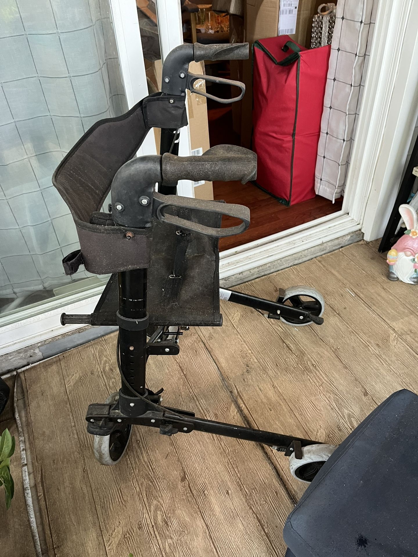 Black Walker With Wide Sit.