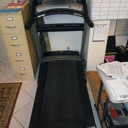 Nordictrack Commercial 1750 Treadmill 
