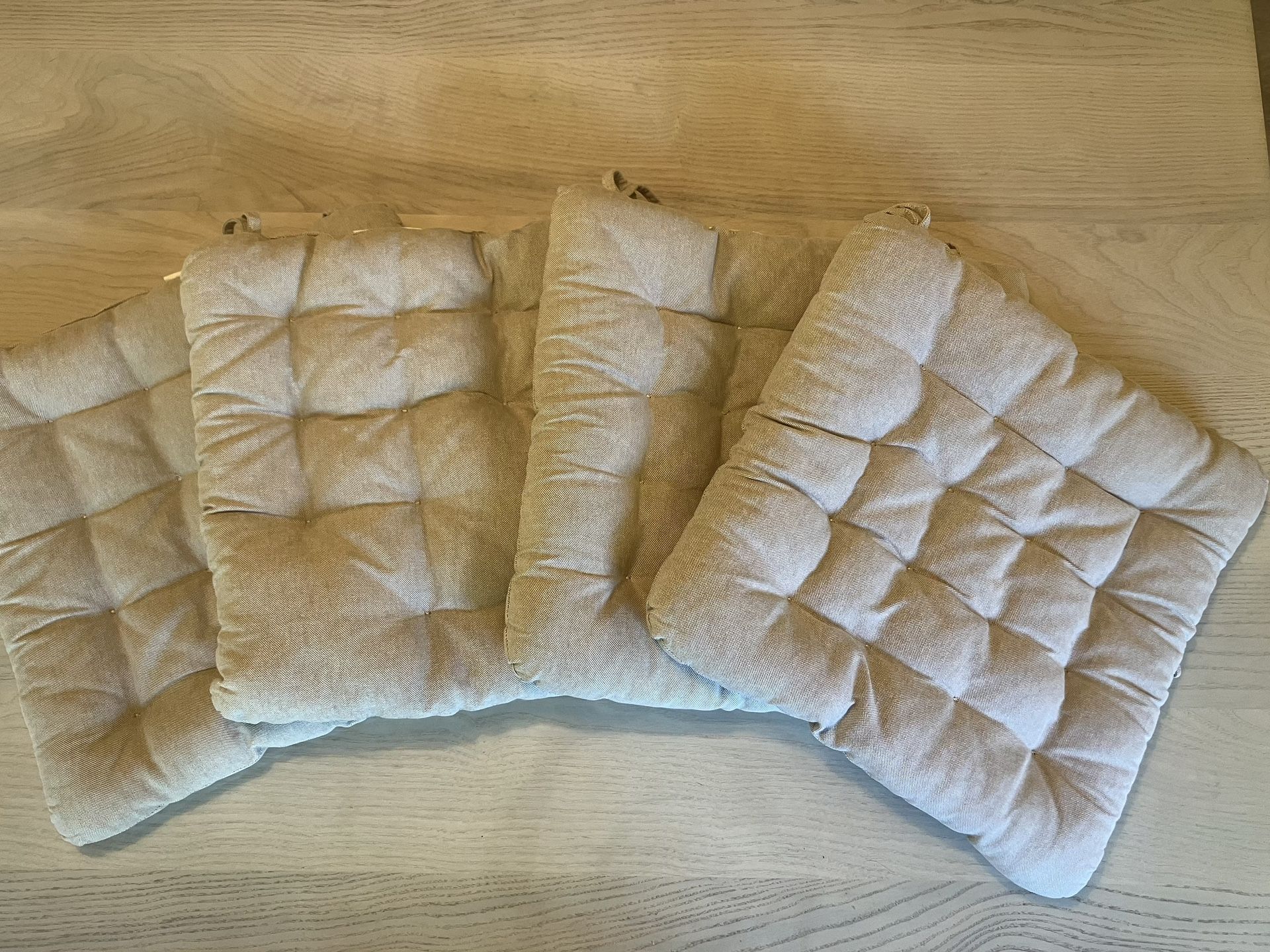 IKEA Set of 4, VIPPÄRT Chair Pads, Beige