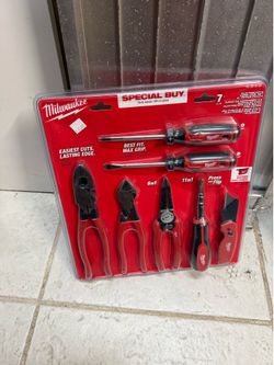 Milwaukee - electrician’s Hand Tool set with zipper pouch