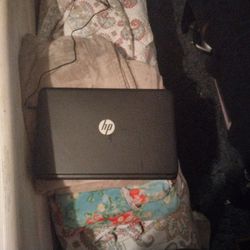 HP-15F014WM Laptop (BLACK)