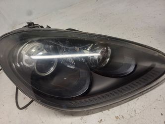 Porsche Cayenne passenger side headlight assembly