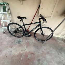 Trek FX2 Hybrid Bike