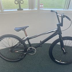Custom 24” Bmx Cruiser Upgraded Parts Mongoose Title Elite Pro 24