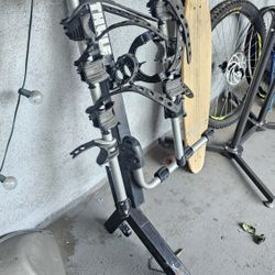 THULE BIKE RACK 
