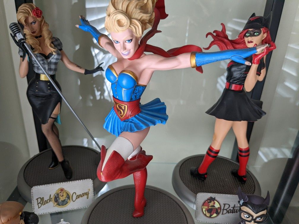 DC Bombshells Statues