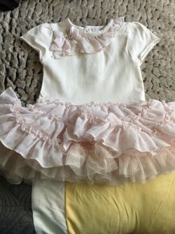 Bonito vestido de tutu muy buenas condiciones