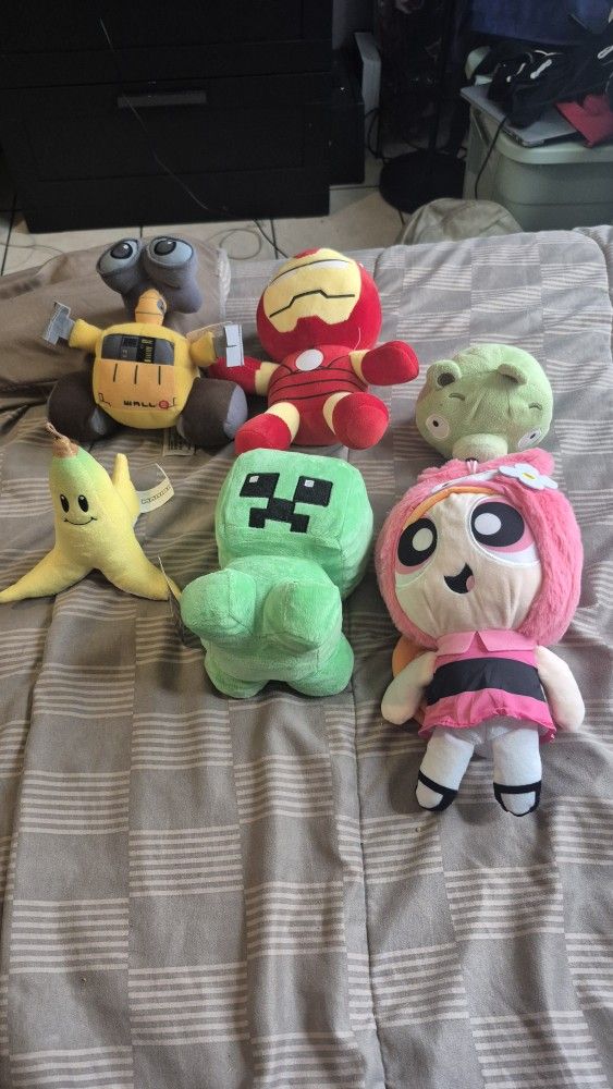 Plushies 