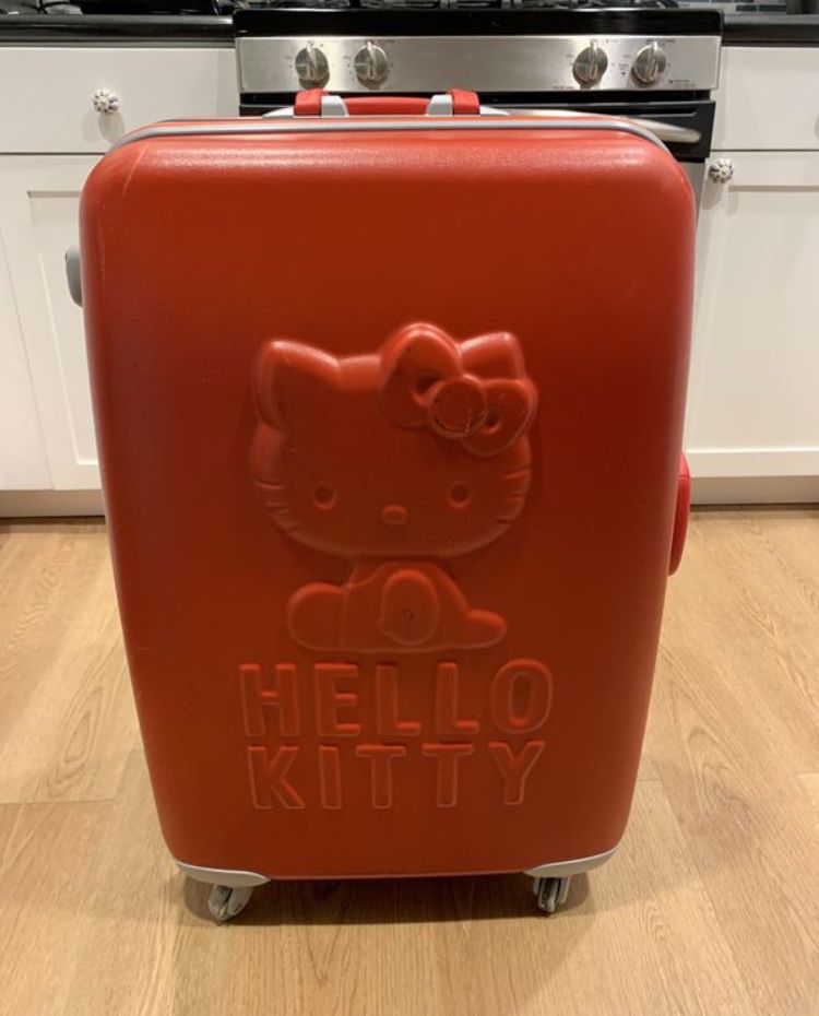 Hello kitty 32 inches luggage