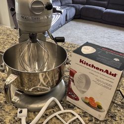 Kitchen Aid Mixer 6Qt🌺works great 